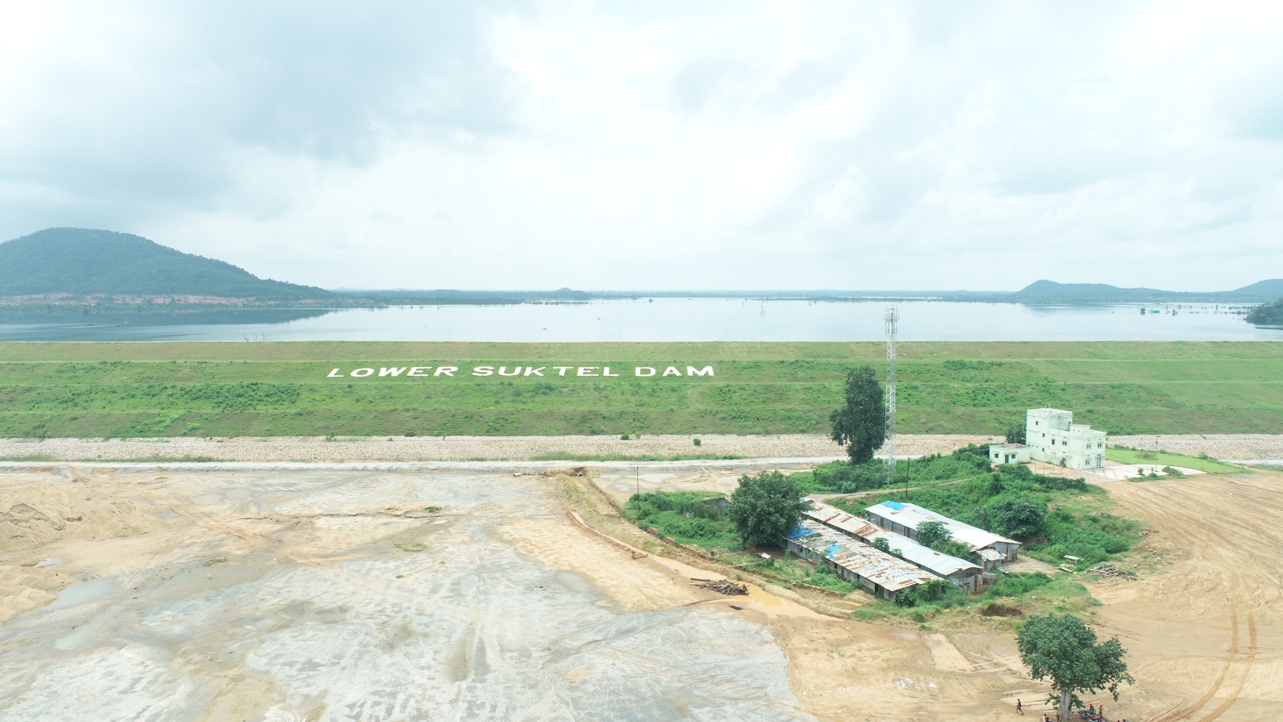 Dams &amp; Barrages